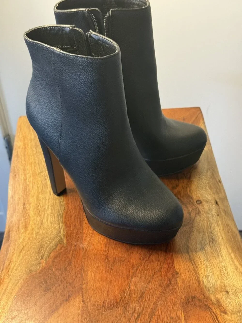 Black Leather Heeled Ankle Booties Size 7
